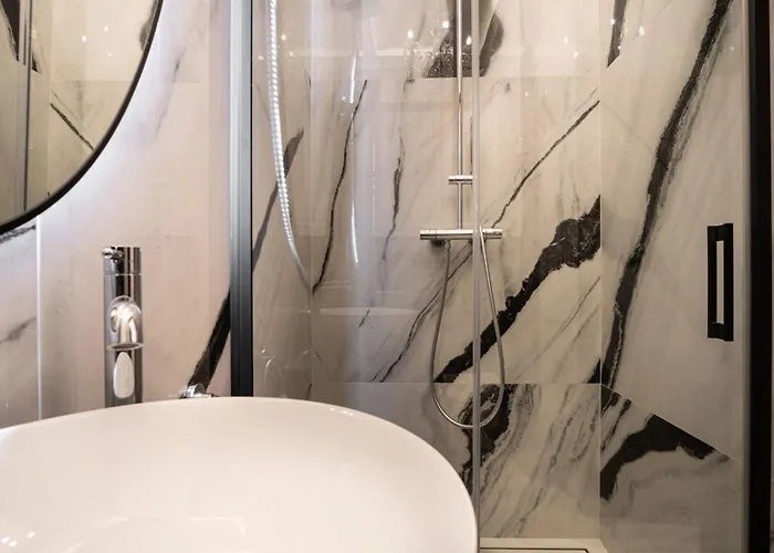 Apartment Dream - Glamour *